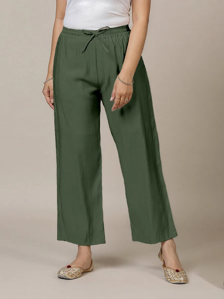 Fiza x Rozaana | Straight Pant in Pine Green