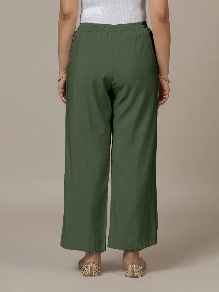 Fiza x Rozaana | Straight Pant in Pine Green