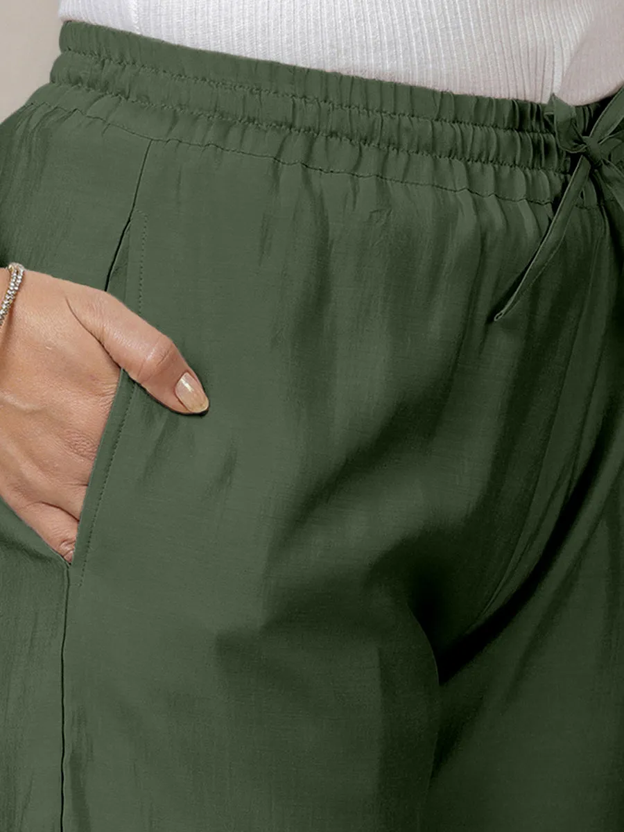 Fiza x Rozaana | Straight Pant in Pine Green