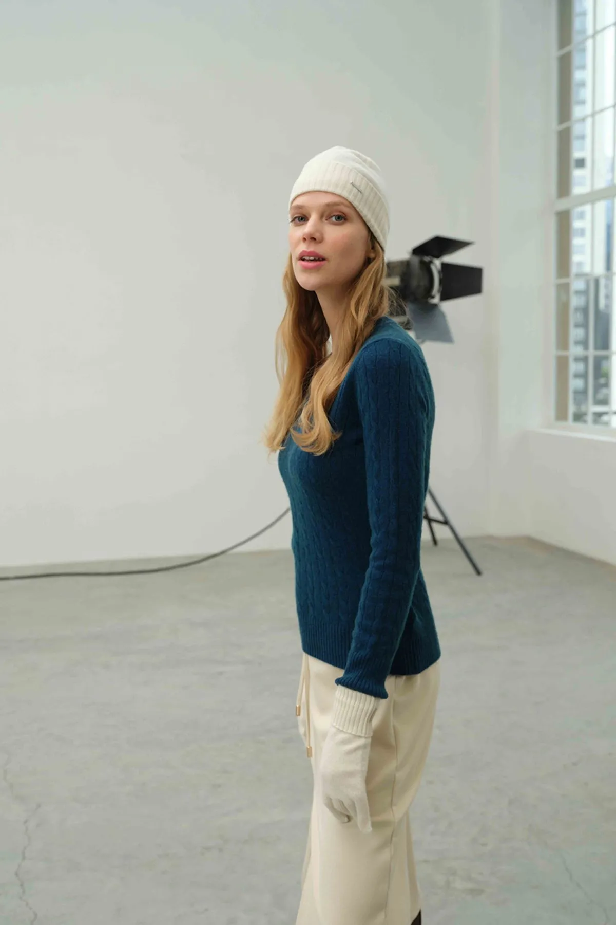 Peacock Cashmere and Wool Amelia Women's Sweater