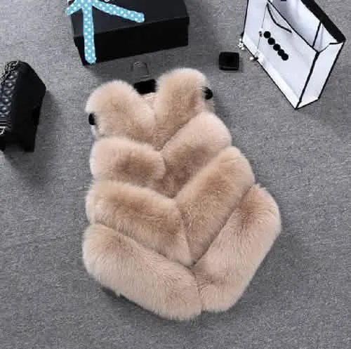 Stylish Sleeveless Faux Fur Winter Vest for Women – Essential 2022 Fashion Piece