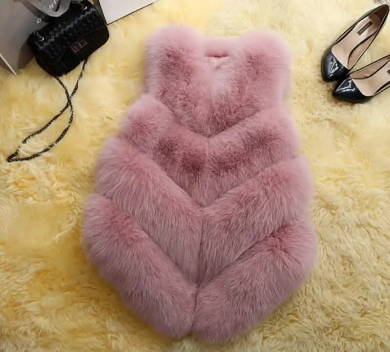 Stylish Sleeveless Faux Fur Winter Vest for Women – Essential 2022 Fashion Piece
