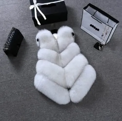 Stylish Sleeveless Faux Fur Winter Vest for Women – Essential 2022 Fashion Piece