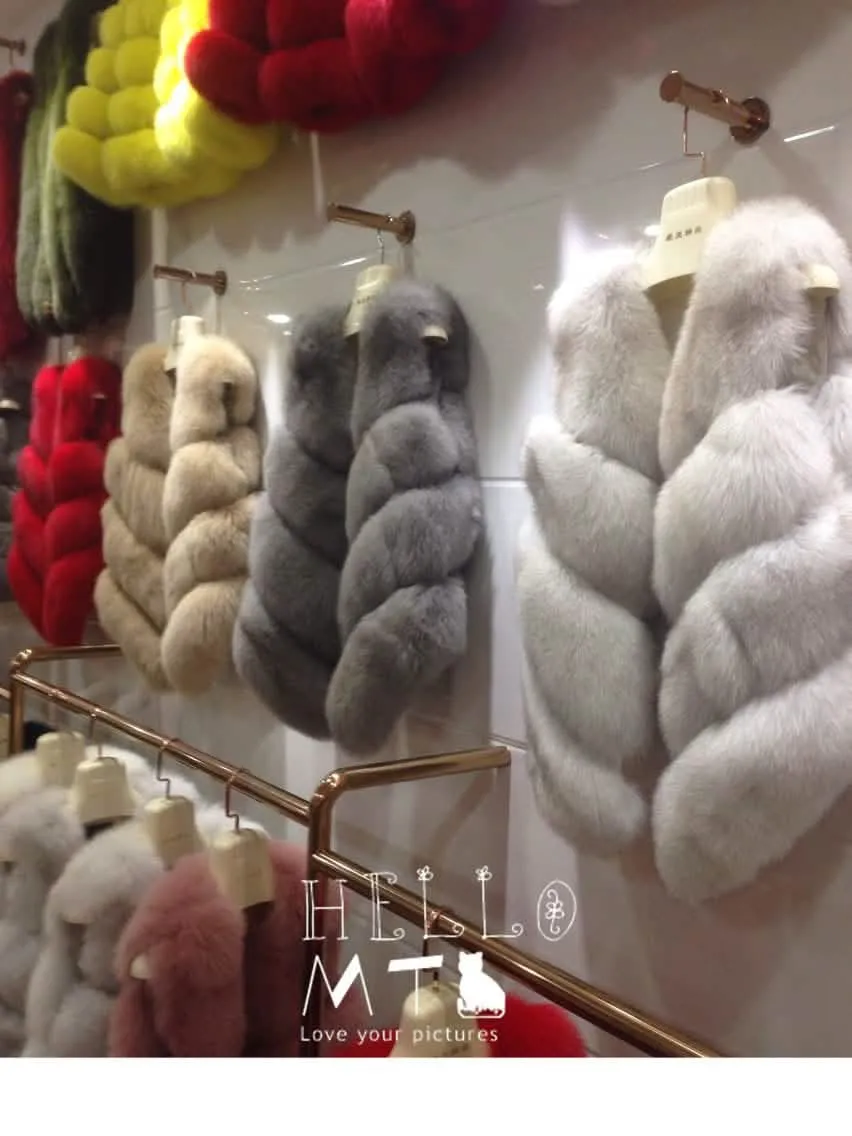 Stylish Sleeveless Faux Fur Winter Vest for Women – Essential 2022 Fashion Piece