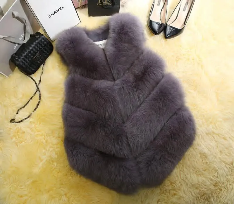 Stylish Sleeveless Faux Fur Winter Vest for Women – Essential 2022 Fashion Piece