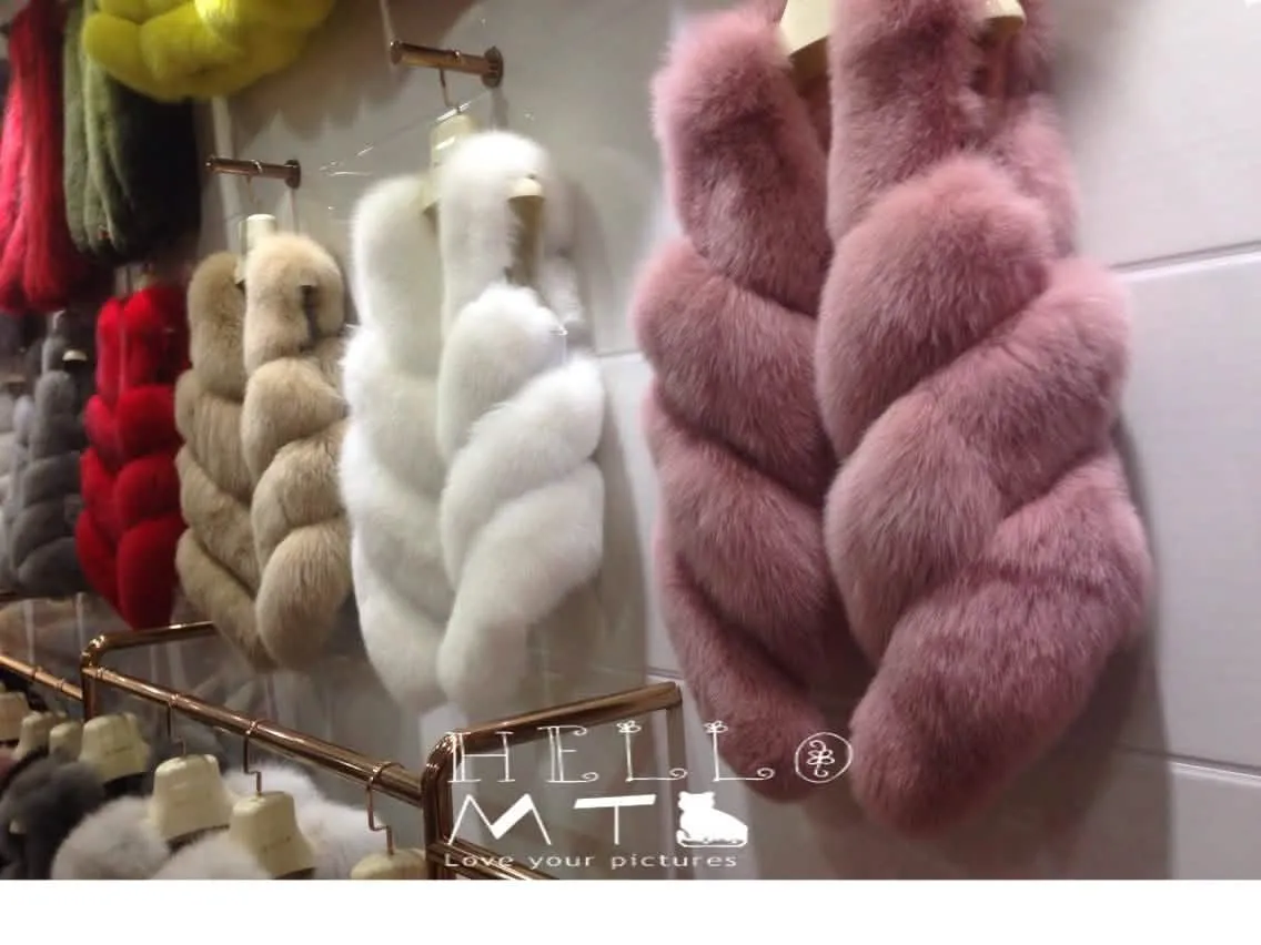 Stylish Sleeveless Faux Fur Winter Vest for Women – Essential 2022 Fashion Piece